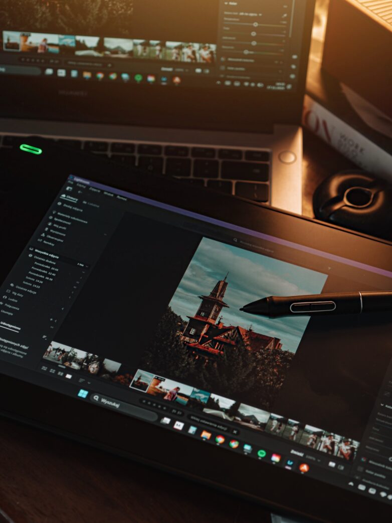 Gdy obróbka zdjęć wchodzi na wyższy level | tablet graficzny Huion Kamvas 13